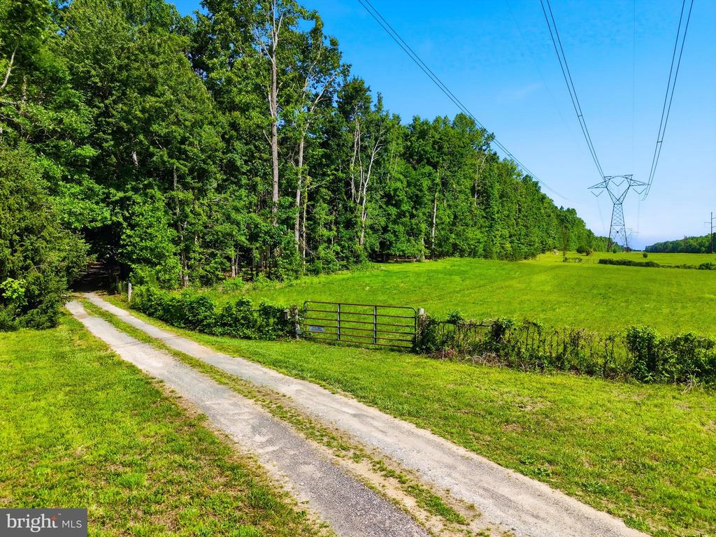 12925 ORANGE PLANK, LOCUST GROVE, Virginia 22508, 3 Bedrooms Bedrooms, ,2 BathroomsBathrooms,Residential,12925 ORANGE PLANK,VASP2042452 MLS # VASP2042452