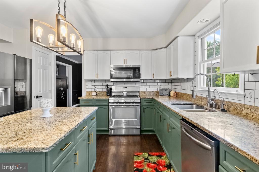 4811 HARVEST GLEN CT, FREDERICKSBURG, Virginia 22408, 5 Bedrooms Bedrooms, ,3 BathroomsBathrooms,Residential,4811 HARVEST GLEN CT,VASP2042546 MLS # VASP2042546 4811 HARVEST GLEN CT, FREDERICKSBURG, Virginia 22408, 5 Bedrooms Bedrooms, ,3 BathroomsBathrooms,Residential,4811 HARVEST GLEN CT,VASP2042546 MLS # VASP2042546