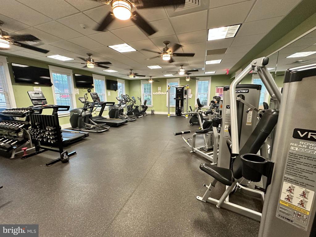 7910 BURBANK AVE, FREDERICKSBURG, Virginia 22407, 3 Bedrooms Bedrooms, ,3 BathroomsBathrooms,Residential,7910 BURBANK AVE,VASP2041906 MLS # VASP2041906