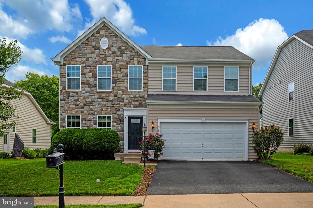 12037 LIVE OAK DR, CULPEPER, Virginia 22701, 4 Bedrooms Bedrooms, ,2 BathroomsBathrooms,Residential,12037 LIVE OAK DR,VACU2013960 MLS # VACU2013960