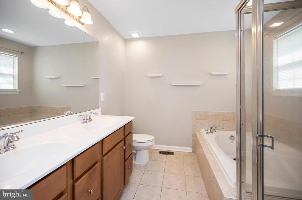 12037 LIVE OAK DR, CULPEPER, Virginia 22701, 4 Bedrooms Bedrooms, ,2 BathroomsBathrooms,Residential,12037 LIVE OAK DR,VACU2013960 MLS # VACU2013960 12037 LIVE OAK DR, CULPEPER, Virginia 22701, 4 Bedrooms Bedrooms, ,2 BathroomsBathrooms,Residential,12037 LIVE OAK DR,VACU2013960 MLS # VACU2013960