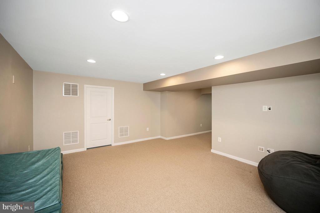 12037 LIVE OAK DR, CULPEPER, Virginia 22701, 4 Bedrooms Bedrooms, ,2 BathroomsBathrooms,Residential,12037 LIVE OAK DR,VACU2013960 MLS # VACU2013960 12037 LIVE OAK DR, CULPEPER, Virginia 22701, 4 Bedrooms Bedrooms, ,2 BathroomsBathrooms,Residential,12037 LIVE OAK DR,VACU2013960 MLS # VACU2013960