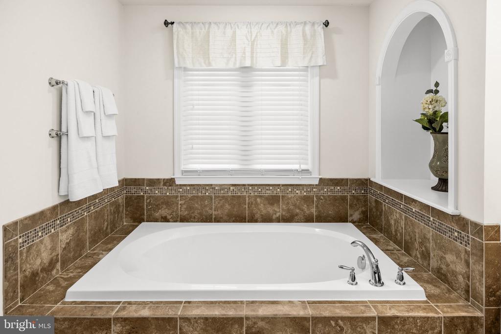 12129 SAWHILL BLVD, SPOTSYLVANIA, Virginia 22553, 5 Bedrooms Bedrooms, ,4 BathroomsBathrooms,Residential,12129 SAWHILL BLVD,VASP2042718 MLS # VASP2042718