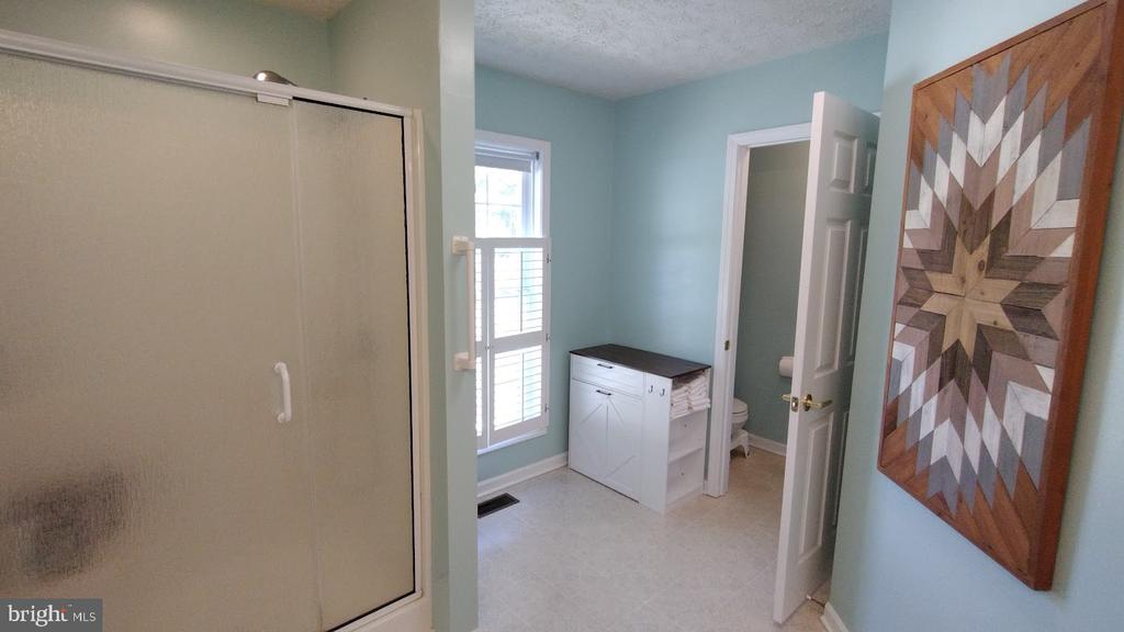 305 CATAMARAN CT, BUMPASS, Virginia 23024, 4 Bedrooms Bedrooms, ,2 BathroomsBathrooms,Residential,305 CATAMARAN CT,VALA2010024 MLS # VALA2010024 305 CATAMARAN CT, BUMPASS, Virginia 23024, 4 Bedrooms Bedrooms, ,2 BathroomsBathrooms,Residential,305 CATAMARAN CT,VALA2010024 MLS # VALA2010024