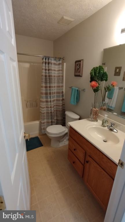 305 CATAMARAN CT, BUMPASS, Virginia 23024, 4 Bedrooms Bedrooms, ,2 BathroomsBathrooms,Residential,305 CATAMARAN CT,VALA2010024 MLS # VALA2010024 305 CATAMARAN CT, BUMPASS, Virginia 23024, 4 Bedrooms Bedrooms, ,2 BathroomsBathrooms,Residential,305 CATAMARAN CT,VALA2010024 MLS # VALA2010024