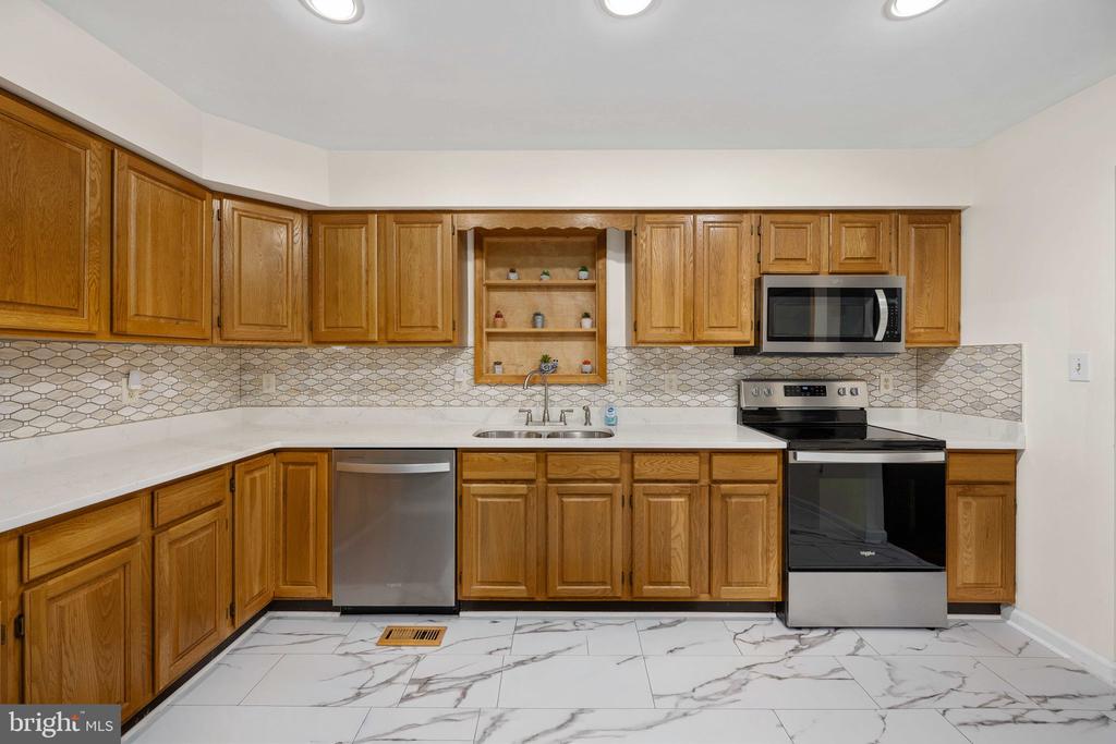 200 LIBERTY BLVD, LOCUST GROVE, Virginia 22508, 3 Bedrooms Bedrooms, ,3 BathroomsBathrooms,Residential,LAKE OF THE WOOD,200 LIBERTY BLVD,VAOR2014412 MLS # VAOR2014412 200 LIBERTY BLVD, LOCUST GROVE, Virginia 22508, 3 Bedrooms Bedrooms, ,3 BathroomsBathrooms,Residential,LAKE OF THE WOOD,200 LIBERTY BLVD,VAOR2014412 MLS # VAOR2014412