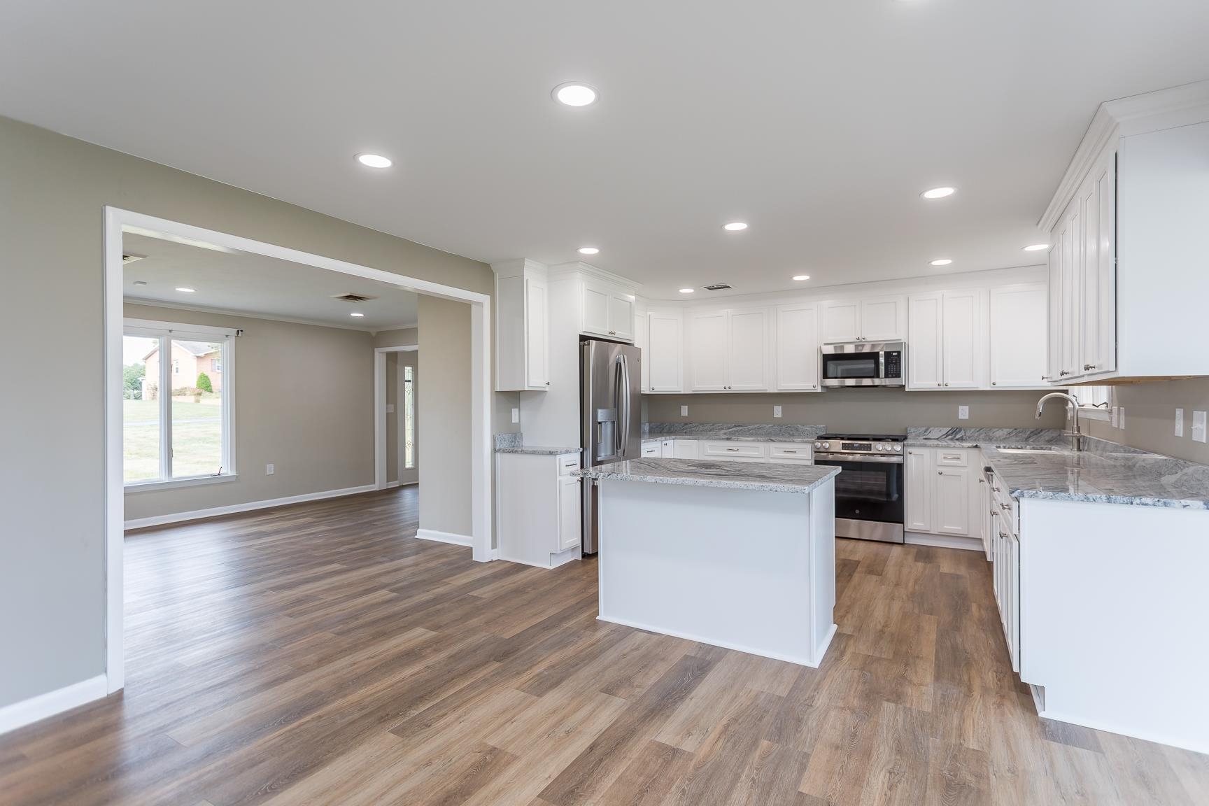 248 SHENVALEE DR, NEW MARKET, Virginia 22844, 4 Bedrooms Bedrooms, ,2 BathroomsBathrooms,Residential,248 SHENVALEE DR,669551 MLS # 669551