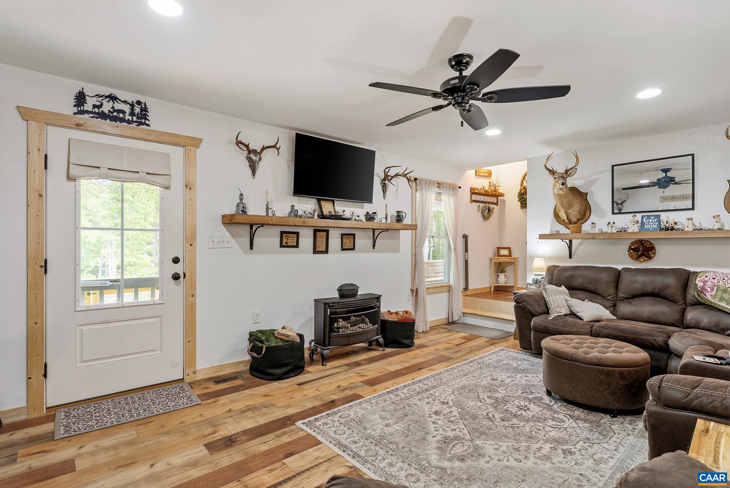 1426 FIREHOUSE RD, BUCKINGHAM, Virginia 23921, 2 Bedrooms Bedrooms, ,2 BathroomsBathrooms,Residential,1426 FIREHOUSE RD,677605 MLS # 677605 1426 FIREHOUSE RD, BUCKINGHAM, Virginia 23921, 2 Bedrooms Bedrooms, ,2 BathroomsBathrooms,Residential,1426 FIREHOUSE RD,677605 MLS # 677605