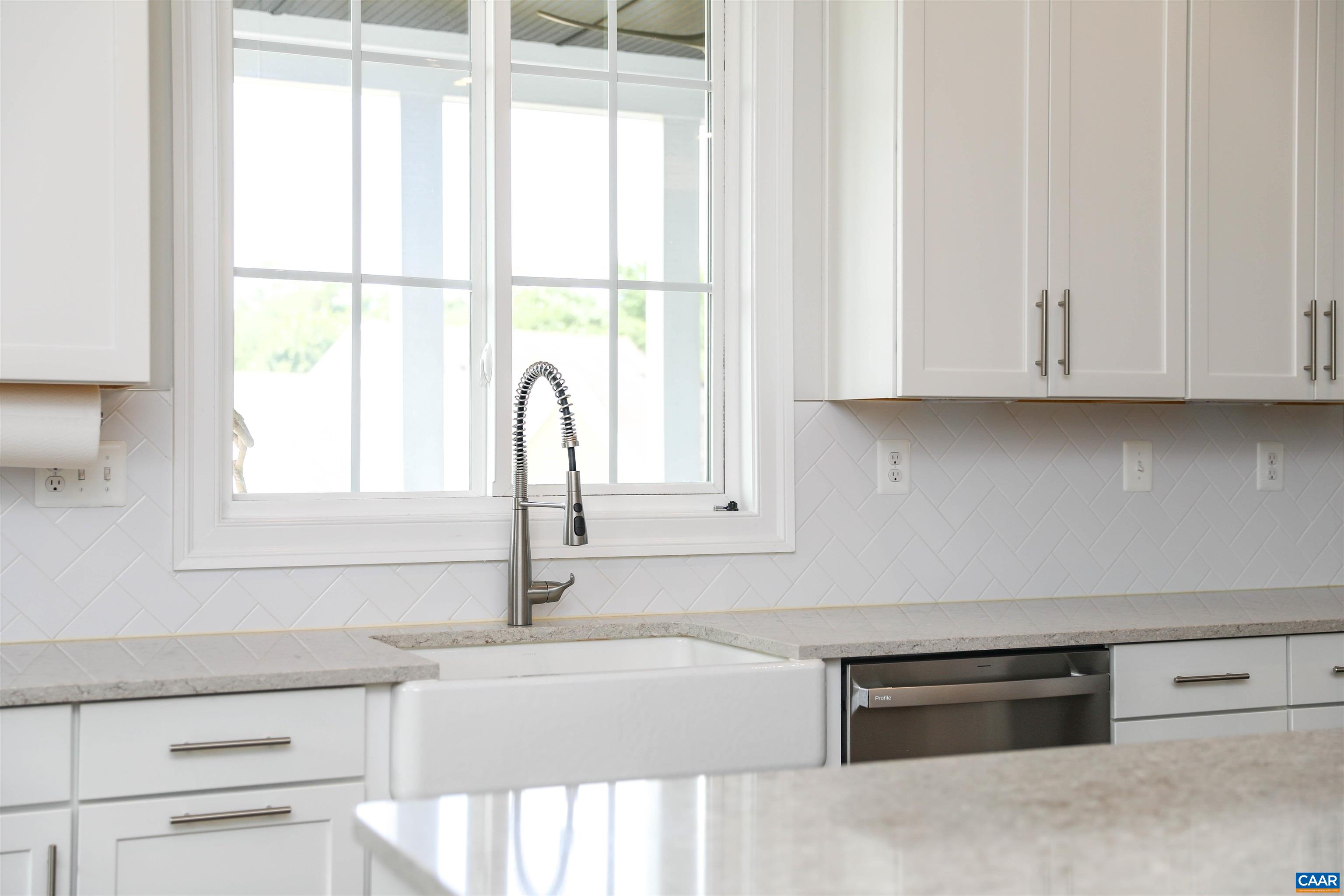 2483 FERNDOWN LN, KESWICK, Virginia 22947, 5 Bedrooms Bedrooms, ,4 BathroomsBathrooms,Residential,2483 FERNDOWN LN,678015 MLS # 678015 2483 FERNDOWN LN, KESWICK, Virginia 22947, 5 Bedrooms Bedrooms, ,4 BathroomsBathrooms,Residential,2483 FERNDOWN LN,678015 MLS # 678015