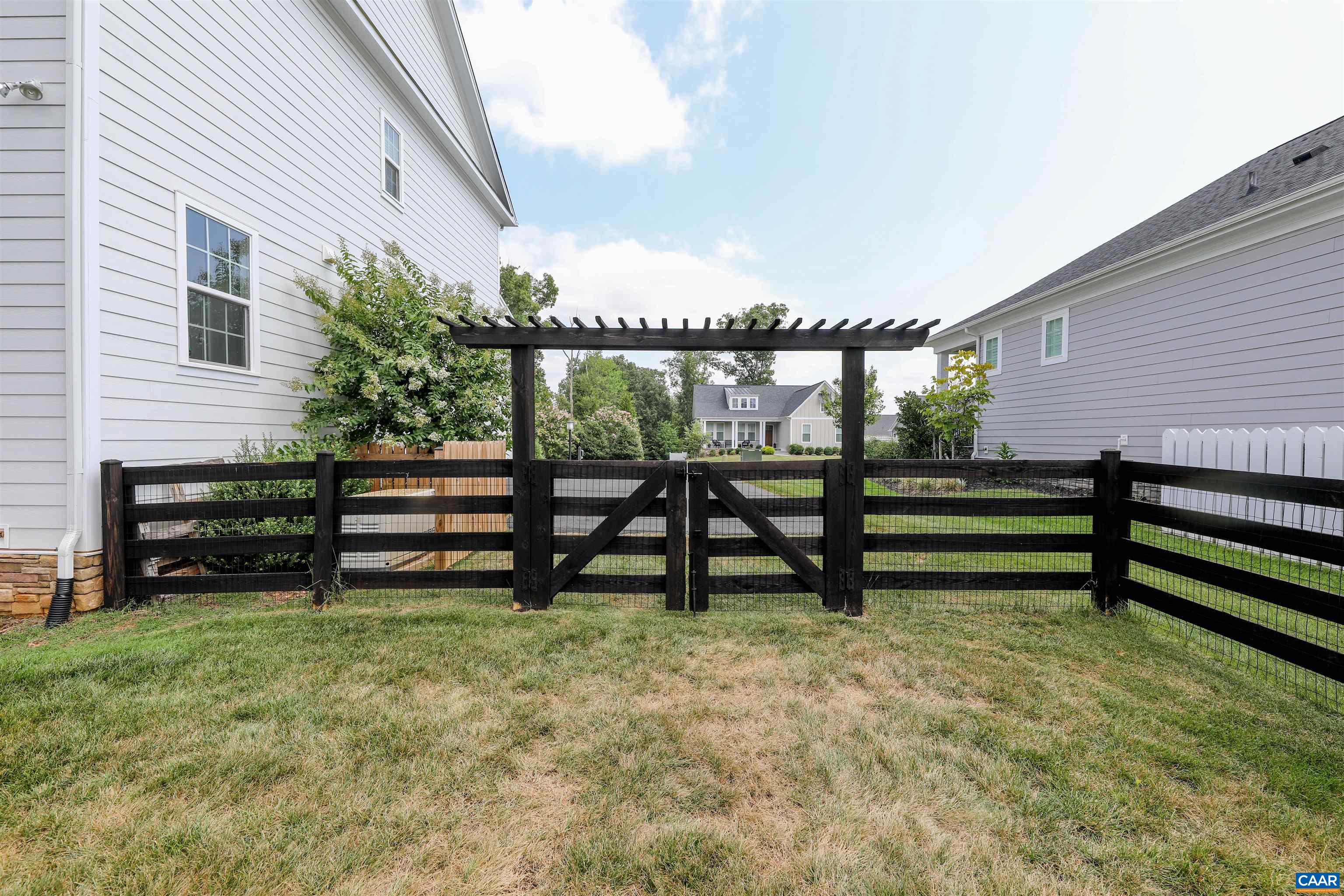 2483 FERNDOWN LN, KESWICK, Virginia 22947, 5 Bedrooms Bedrooms, ,4 BathroomsBathrooms,Residential,2483 FERNDOWN LN,678015 MLS # 678015 2483 FERNDOWN LN, KESWICK, Virginia 22947, 5 Bedrooms Bedrooms, ,4 BathroomsBathrooms,Residential,2483 FERNDOWN LN,678015 MLS # 678015