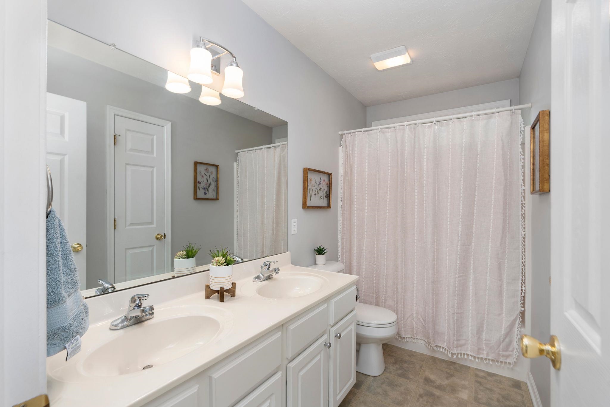 15 RUTHERFORD LN, STUARTS DRAFT, Virginia 24477, 4 Bedrooms Bedrooms, ,2 BathroomsBathrooms,Residential,15 RUTHERFORD LN,678210 MLS # 678210 15 RUTHERFORD LN, STUARTS DRAFT, Virginia 24477, 4 Bedrooms Bedrooms, ,2 BathroomsBathrooms,Residential,15 RUTHERFORD LN,678210 MLS # 678210