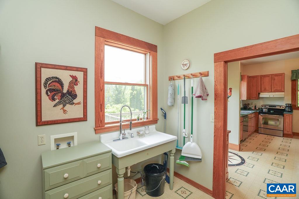 5362 BREAK HEART RD, CROZET, Virginia 22932, 4 Bedrooms Bedrooms, ,2 BathroomsBathrooms,Residential,5362 BREAK HEART RD,678211 MLS # 678211 5362 BREAK HEART RD, CROZET, Virginia 22932, 4 Bedrooms Bedrooms, ,2 BathroomsBathrooms,Residential,5362 BREAK HEART RD,678211 MLS # 678211
