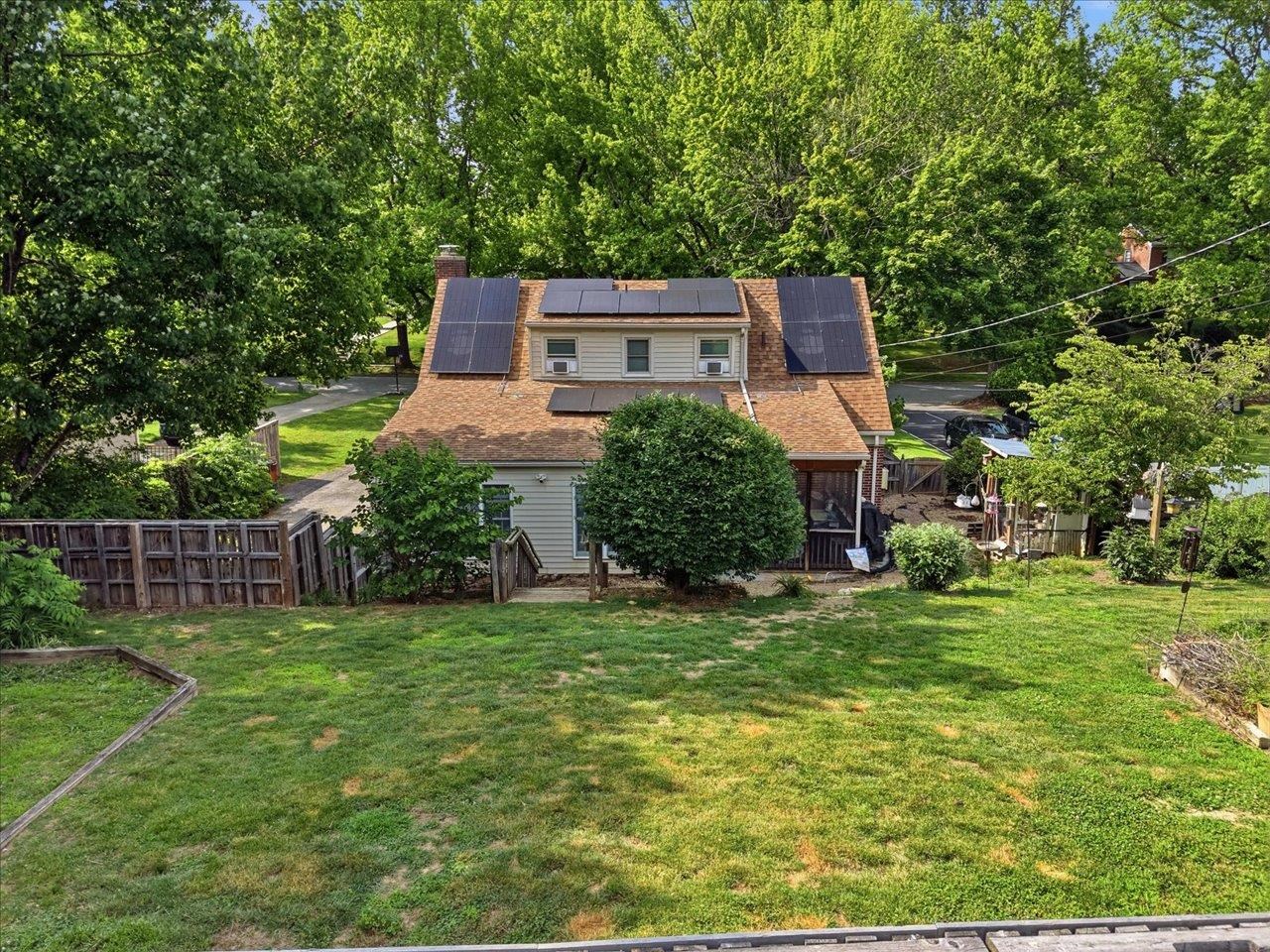 1030 WOODROW AVE, WAYNESBORO, Virginia 22980, 4 Bedrooms Bedrooms, ,2 BathroomsBathrooms,Residential,1030 WOODROW AVE,678212 MLS # 678212 1030 WOODROW AVE, WAYNESBORO, Virginia 22980, 4 Bedrooms Bedrooms, ,2 BathroomsBathrooms,Residential,1030 WOODROW AVE,678212 MLS # 678212