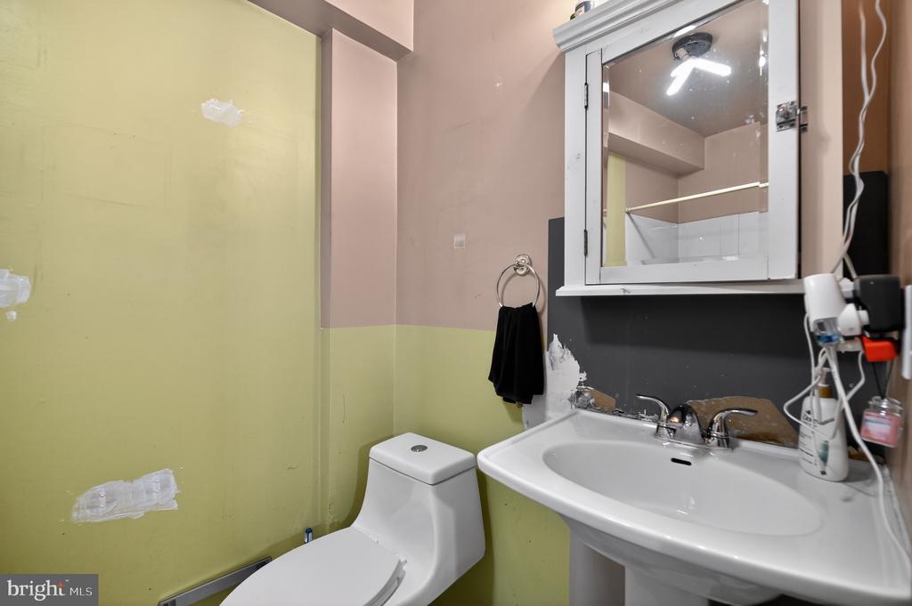18628 SPRINGS RD, JEFFERSONTON, Virginia 22724, 5 Bedrooms Bedrooms, ,2 BathroomsBathrooms,Residential,18628 SPRINGS RD,VACU2013586 MLS # VACU2013586 18628 SPRINGS RD, JEFFERSONTON, Virginia 22724, 5 Bedrooms Bedrooms, ,2 BathroomsBathrooms,Residential,18628 SPRINGS RD,VACU2013586 MLS # VACU2013586