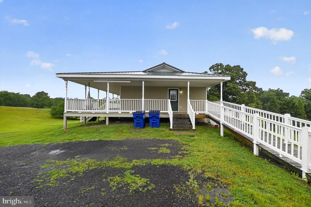 18628 SPRINGS RD, JEFFERSONTON, Virginia 22724, 5 Bedrooms Bedrooms, ,2 BathroomsBathrooms,Residential,18628 SPRINGS RD,VACU2013586 MLS # VACU2013586 18628 SPRINGS RD, JEFFERSONTON, Virginia 22724, 5 Bedrooms Bedrooms, ,2 BathroomsBathrooms,Residential,18628 SPRINGS RD,VACU2013586 MLS # VACU2013586