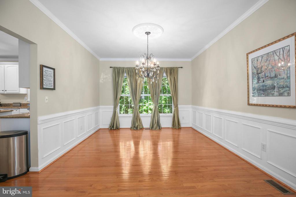9914 ASHMEADE CT, FREDERICKSBURG, Virginia 22407, 5 Bedrooms Bedrooms, ,3 BathroomsBathrooms,Residential,9914 ASHMEADE CT,VASP2042390 MLS # VASP2042390 9914 ASHMEADE CT, FREDERICKSBURG, Virginia 22407, 5 Bedrooms Bedrooms, ,3 BathroomsBathrooms,Residential,9914 ASHMEADE CT,VASP2042390 MLS # VASP2042390