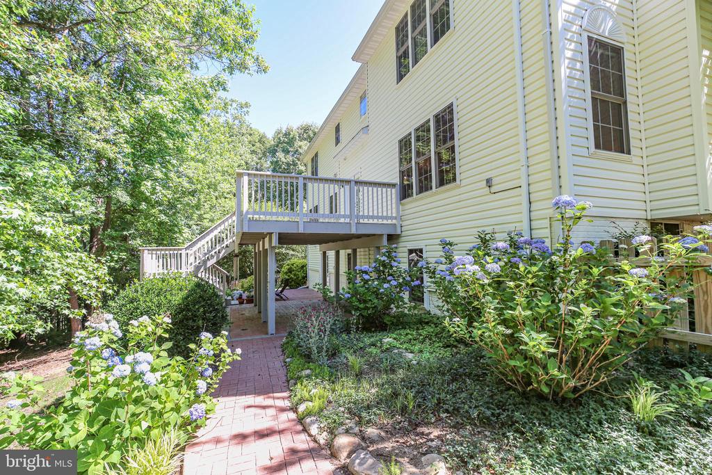 9914 ASHMEADE CT, FREDERICKSBURG, Virginia 22407, 5 Bedrooms Bedrooms, ,3 BathroomsBathrooms,Residential,9914 ASHMEADE CT,VASP2042390 MLS # VASP2042390 9914 ASHMEADE CT, FREDERICKSBURG, Virginia 22407, 5 Bedrooms Bedrooms, ,3 BathroomsBathrooms,Residential,9914 ASHMEADE CT,VASP2042390 MLS # VASP2042390