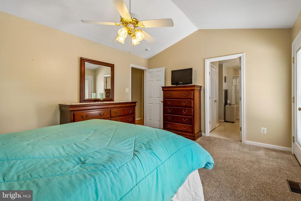 12165 STONEHOUSE MOUNTAIN RD, CULPEPER, Virginia 22701, 4 Bedrooms Bedrooms, ,3 BathroomsBathrooms,Residential,12165 STONEHOUSE MOUNTAIN RD,VACU2013958 MLS # VACU2013958 12165 STONEHOUSE MOUNTAIN RD, CULPEPER, Virginia 22701, 4 Bedrooms Bedrooms, ,3 BathroomsBathrooms,Residential,12165 STONEHOUSE MOUNTAIN RD,VACU2013958 MLS # VACU2013958
