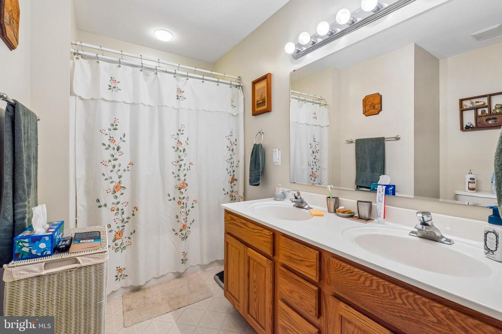 12165 STONEHOUSE MOUNTAIN RD, CULPEPER, Virginia 22701, 4 Bedrooms Bedrooms, ,3 BathroomsBathrooms,Residential,12165 STONEHOUSE MOUNTAIN RD,VACU2013958 MLS # VACU2013958 12165 STONEHOUSE MOUNTAIN RD, CULPEPER, Virginia 22701, 4 Bedrooms Bedrooms, ,3 BathroomsBathrooms,Residential,12165 STONEHOUSE MOUNTAIN RD,VACU2013958 MLS # VACU2013958