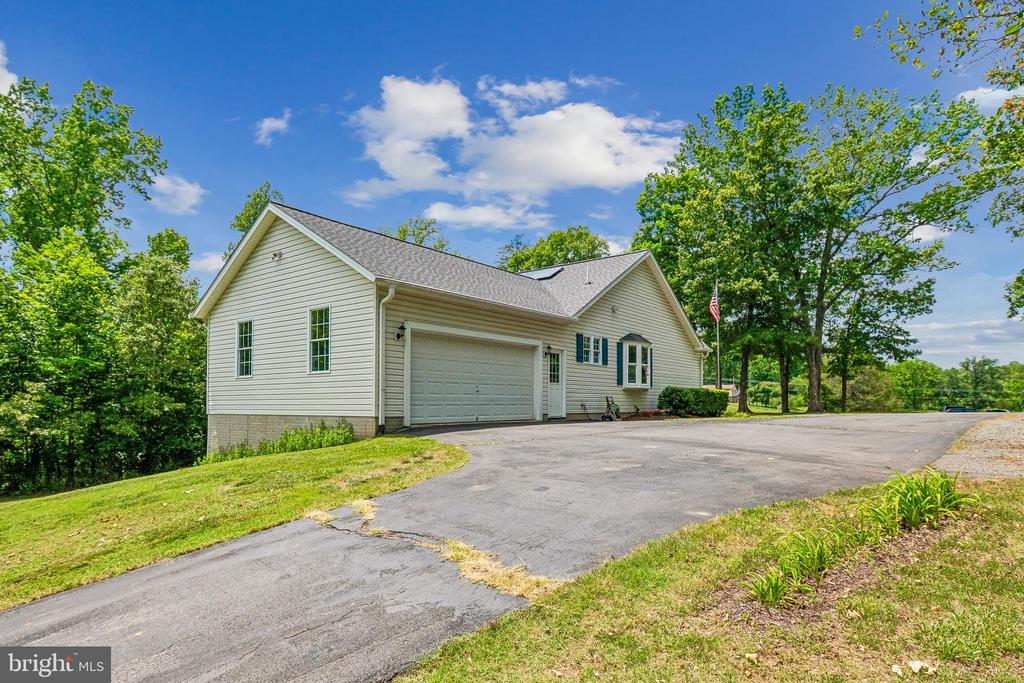 12165 STONEHOUSE MOUNTAIN RD, CULPEPER, Virginia 22701, 4 Bedrooms Bedrooms, ,3 BathroomsBathrooms,Residential,12165 STONEHOUSE MOUNTAIN RD,VACU2013958 MLS # VACU2013958 12165 STONEHOUSE MOUNTAIN RD, CULPEPER, Virginia 22701, 4 Bedrooms Bedrooms, ,3 BathroomsBathrooms,Residential,12165 STONEHOUSE MOUNTAIN RD,VACU2013958 MLS # VACU2013958