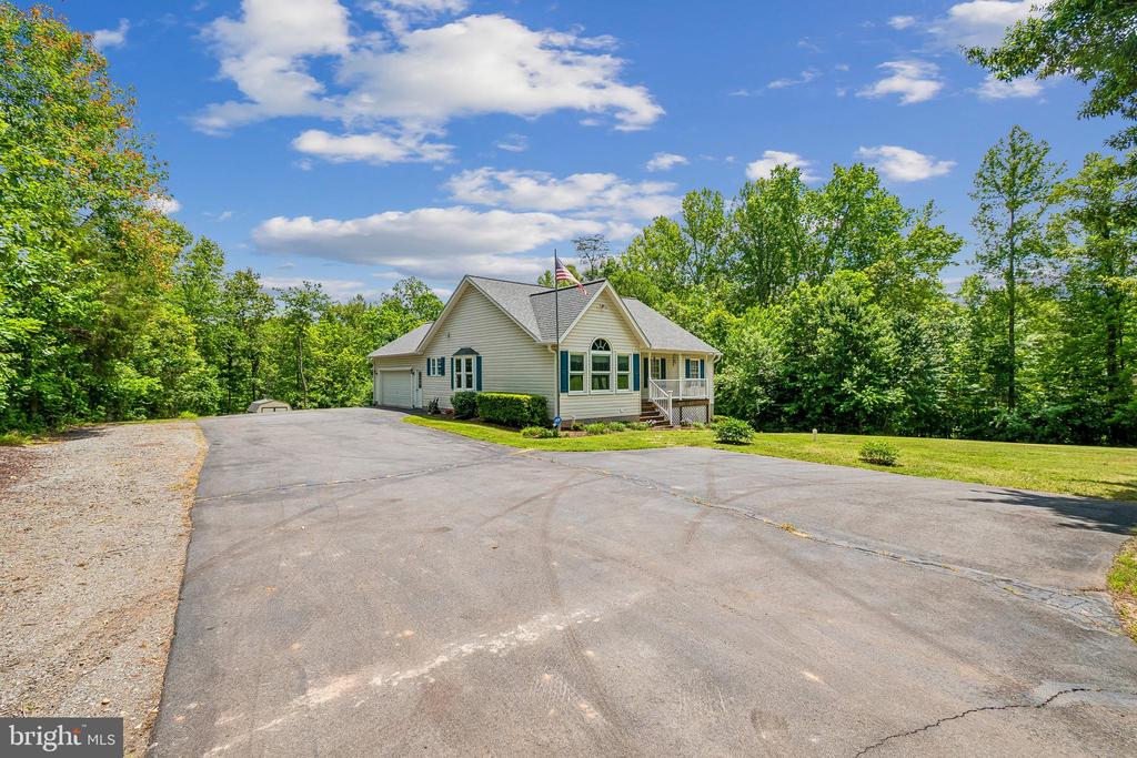 12165 STONEHOUSE MOUNTAIN RD, CULPEPER, Virginia 22701, 4 Bedrooms Bedrooms, ,3 BathroomsBathrooms,Residential,12165 STONEHOUSE MOUNTAIN RD,VACU2013958 MLS # VACU2013958 12165 STONEHOUSE MOUNTAIN RD, CULPEPER, Virginia 22701, 4 Bedrooms Bedrooms, ,3 BathroomsBathrooms,Residential,12165 STONEHOUSE MOUNTAIN RD,VACU2013958 MLS # VACU2013958