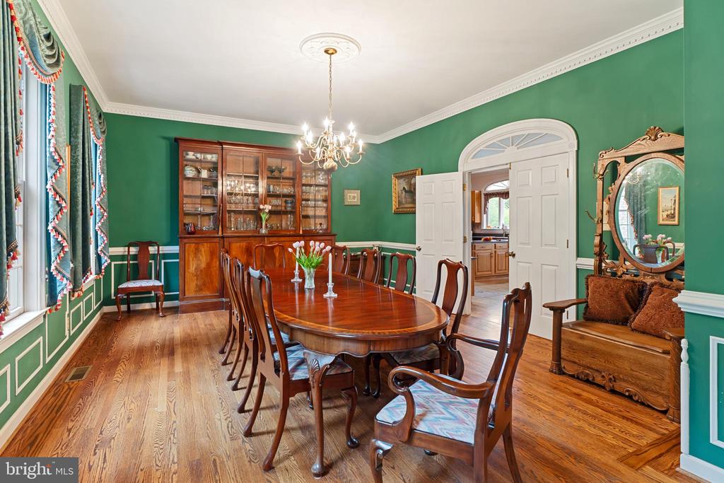 1636 MILTON RD, CHARLOTTESVILLE, Virginia 22902, 7 Bedrooms Bedrooms, ,5 BathroomsBathrooms,Residential,1636 MILTON RD,VAAB2001184 MLS # VAAB2001184 1636 MILTON RD, CHARLOTTESVILLE, Virginia 22902, 7 Bedrooms Bedrooms, ,5 BathroomsBathrooms,Residential,1636 MILTON RD,VAAB2001184 MLS # VAAB2001184