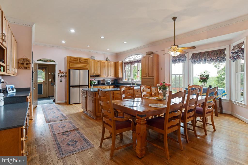 1636 MILTON RD, CHARLOTTESVILLE, Virginia 22902, 7 Bedrooms Bedrooms, ,5 BathroomsBathrooms,Residential,1636 MILTON RD,VAAB2001184 MLS # VAAB2001184 1636 MILTON RD, CHARLOTTESVILLE, Virginia 22902, 7 Bedrooms Bedrooms, ,5 BathroomsBathrooms,Residential,1636 MILTON RD,VAAB2001184 MLS # VAAB2001184
