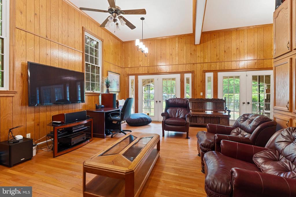 1636 MILTON RD, CHARLOTTESVILLE, Virginia 22902, 7 Bedrooms Bedrooms, ,5 BathroomsBathrooms,Residential,1636 MILTON RD,VAAB2001184 MLS # VAAB2001184 1636 MILTON RD, CHARLOTTESVILLE, Virginia 22902, 7 Bedrooms Bedrooms, ,5 BathroomsBathrooms,Residential,1636 MILTON RD,VAAB2001184 MLS # VAAB2001184