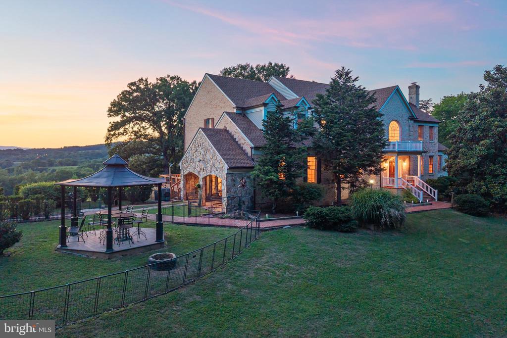 1636 MILTON RD, CHARLOTTESVILLE, Virginia 22902, 7 Bedrooms Bedrooms, ,5 BathroomsBathrooms,Residential,1636 MILTON RD,VAAB2001184 MLS # VAAB2001184 1636 MILTON RD, CHARLOTTESVILLE, Virginia 22902, 7 Bedrooms Bedrooms, ,5 BathroomsBathrooms,Residential,1636 MILTON RD,VAAB2001184 MLS # VAAB2001184