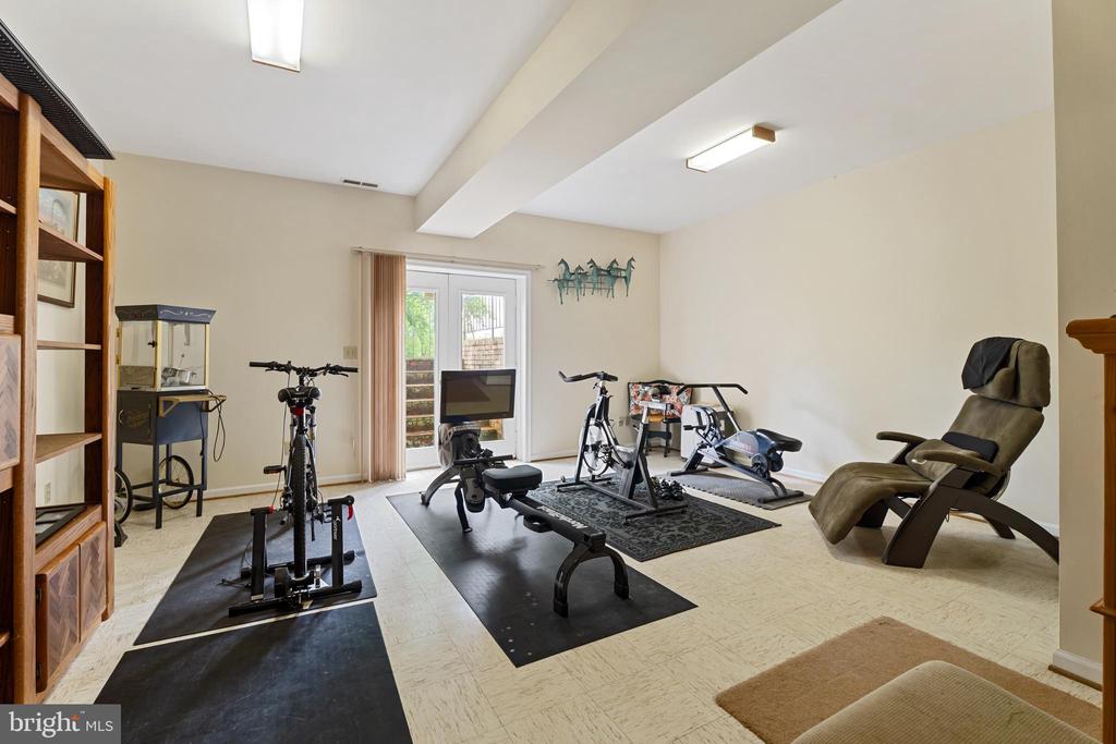 1636 MILTON RD, CHARLOTTESVILLE, Virginia 22902, 7 Bedrooms Bedrooms, ,5 BathroomsBathrooms,Residential,1636 MILTON RD,VAAB2001184 MLS # VAAB2001184 1636 MILTON RD, CHARLOTTESVILLE, Virginia 22902, 7 Bedrooms Bedrooms, ,5 BathroomsBathrooms,Residential,1636 MILTON RD,VAAB2001184 MLS # VAAB2001184