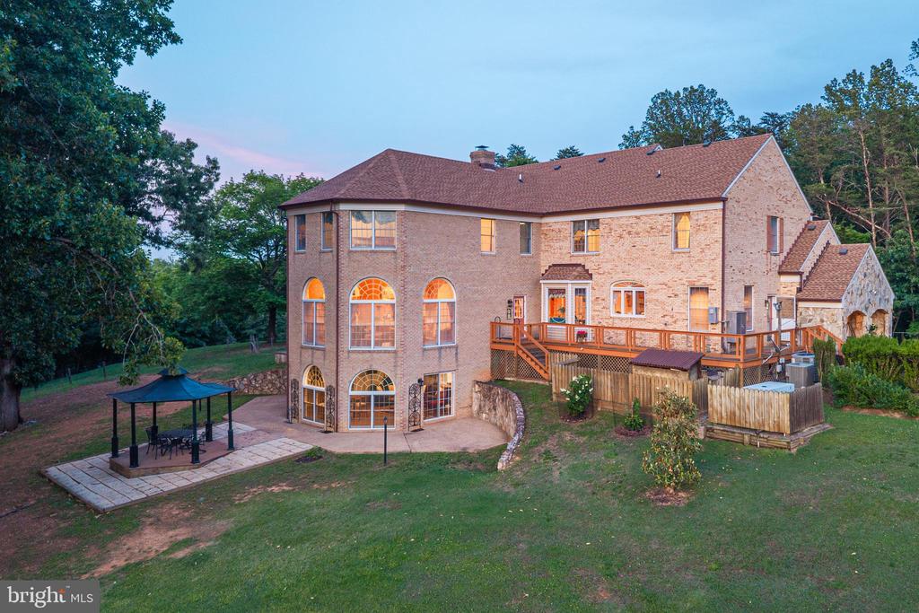 1636 MILTON RD, CHARLOTTESVILLE, Virginia 22902, 7 Bedrooms Bedrooms, ,5 BathroomsBathrooms,Residential,1636 MILTON RD,VAAB2001184 MLS # VAAB2001184 1636 MILTON RD, CHARLOTTESVILLE, Virginia 22902, 7 Bedrooms Bedrooms, ,5 BathroomsBathrooms,Residential,1636 MILTON RD,VAAB2001184 MLS # VAAB2001184