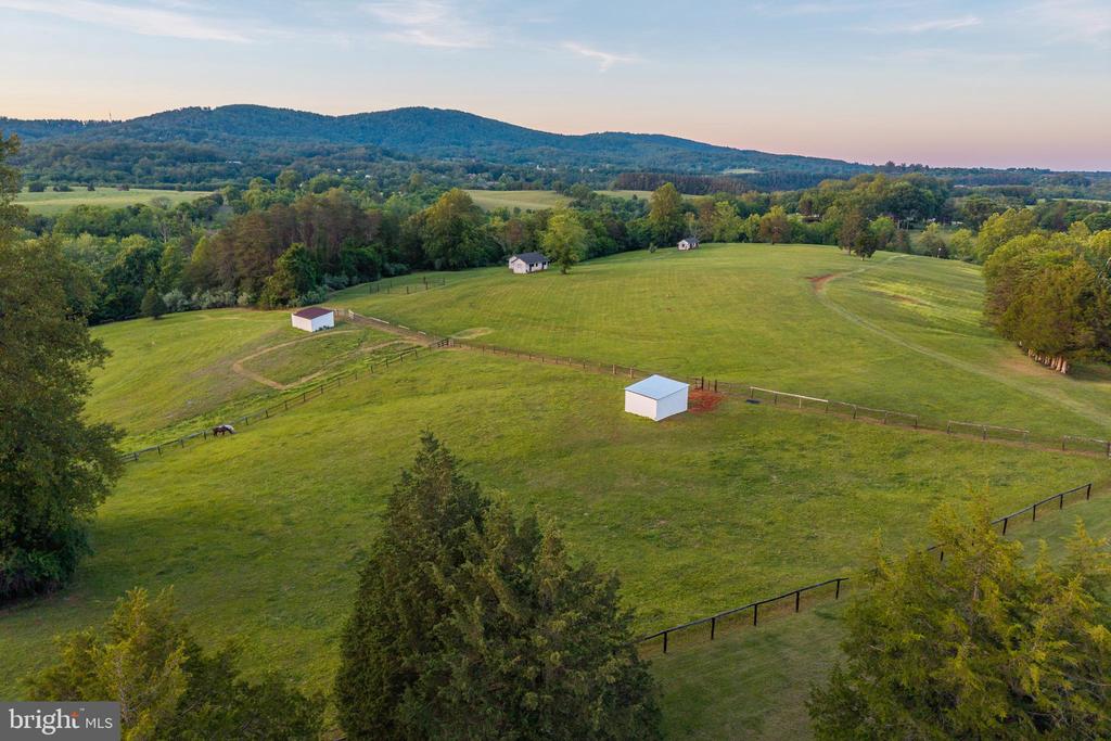 1636 MILTON RD, CHARLOTTESVILLE, Virginia 22902, 7 Bedrooms Bedrooms, ,5 BathroomsBathrooms,Residential,1636 MILTON RD,VAAB2001184 MLS # VAAB2001184 1636 MILTON RD, CHARLOTTESVILLE, Virginia 22902, 7 Bedrooms Bedrooms, ,5 BathroomsBathrooms,Residential,1636 MILTON RD,VAAB2001184 MLS # VAAB2001184