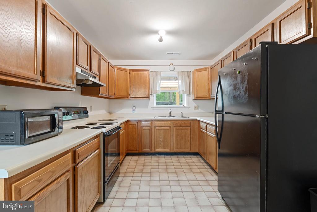 1636 MILTON RD, CHARLOTTESVILLE, Virginia 22902, 7 Bedrooms Bedrooms, ,5 BathroomsBathrooms,Residential,1636 MILTON RD,VAAB2001184 MLS # VAAB2001184 1636 MILTON RD, CHARLOTTESVILLE, Virginia 22902, 7 Bedrooms Bedrooms, ,5 BathroomsBathrooms,Residential,1636 MILTON RD,VAAB2001184 MLS # VAAB2001184
