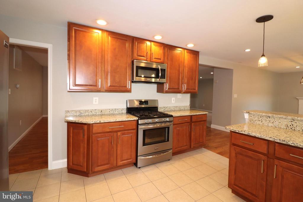 5820 GLEN EAGLES DR, FREDERICKSBURG, Virginia 22407, 3 Bedrooms Bedrooms, ,3 BathroomsBathrooms,Residential,5820 GLEN EAGLES DR,VASP2042690 MLS # VASP2042690 5820 GLEN EAGLES DR, FREDERICKSBURG, Virginia 22407, 3 Bedrooms Bedrooms, ,3 BathroomsBathrooms,Residential,5820 GLEN EAGLES DR,VASP2042690 MLS # VASP2042690