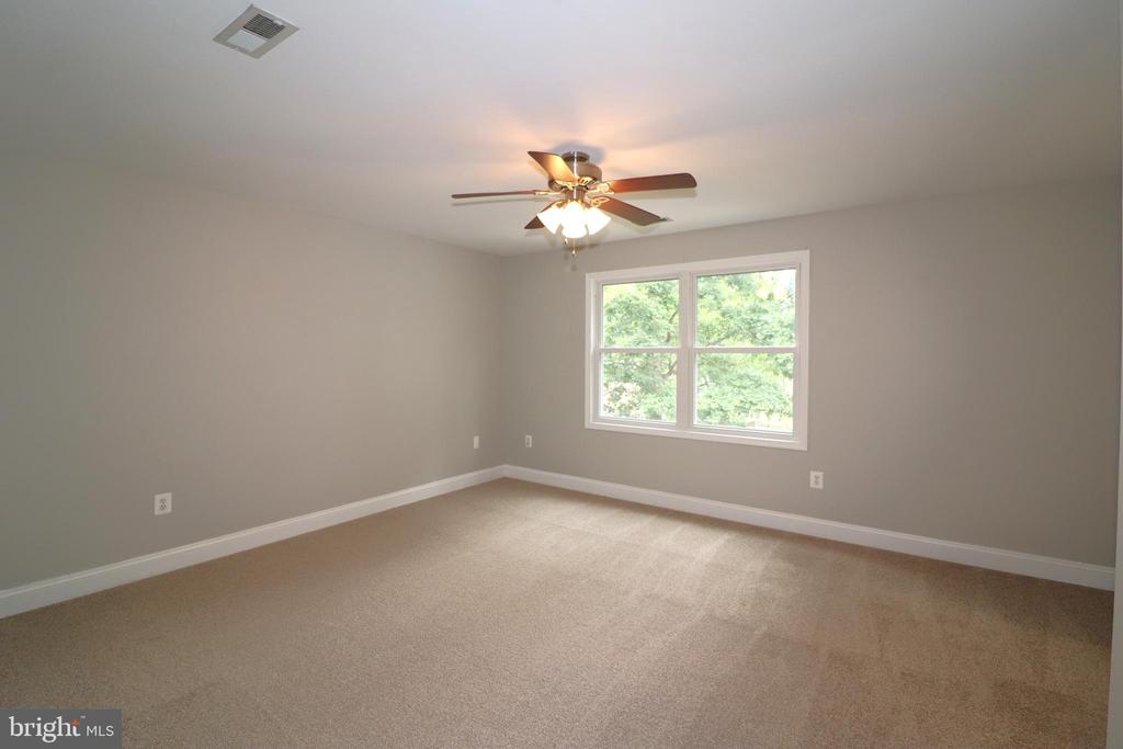 5820 GLEN EAGLES DR, FREDERICKSBURG, Virginia 22407, 3 Bedrooms Bedrooms, ,3 BathroomsBathrooms,Residential,5820 GLEN EAGLES DR,VASP2042690 MLS # VASP2042690 5820 GLEN EAGLES DR, FREDERICKSBURG, Virginia 22407, 3 Bedrooms Bedrooms, ,3 BathroomsBathrooms,Residential,5820 GLEN EAGLES DR,VASP2042690 MLS # VASP2042690