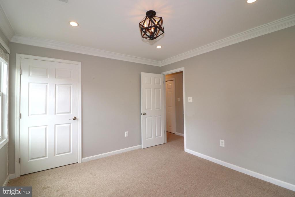 5820 GLEN EAGLES DR, FREDERICKSBURG, Virginia 22407, 3 Bedrooms Bedrooms, ,3 BathroomsBathrooms,Residential,5820 GLEN EAGLES DR,VASP2042690 MLS # VASP2042690 5820 GLEN EAGLES DR, FREDERICKSBURG, Virginia 22407, 3 Bedrooms Bedrooms, ,3 BathroomsBathrooms,Residential,5820 GLEN EAGLES DR,VASP2042690 MLS # VASP2042690