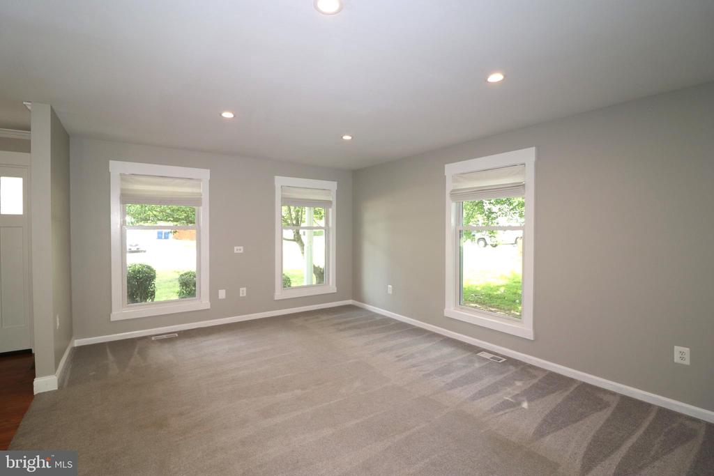 5820 GLEN EAGLES DR, FREDERICKSBURG, Virginia 22407, 3 Bedrooms Bedrooms, ,3 BathroomsBathrooms,Residential,5820 GLEN EAGLES DR,VASP2042690 MLS # VASP2042690 5820 GLEN EAGLES DR, FREDERICKSBURG, Virginia 22407, 3 Bedrooms Bedrooms, ,3 BathroomsBathrooms,Residential,5820 GLEN EAGLES DR,VASP2042690 MLS # VASP2042690