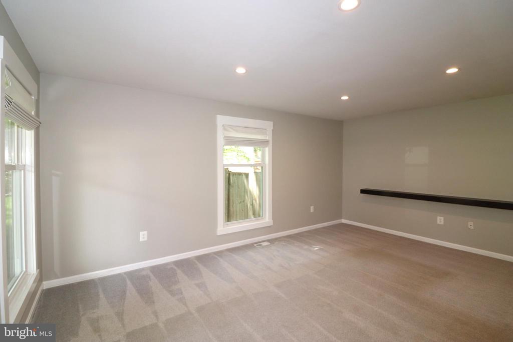 5820 GLEN EAGLES DR, FREDERICKSBURG, Virginia 22407, 3 Bedrooms Bedrooms, ,3 BathroomsBathrooms,Residential,5820 GLEN EAGLES DR,VASP2042690 MLS # VASP2042690 5820 GLEN EAGLES DR, FREDERICKSBURG, Virginia 22407, 3 Bedrooms Bedrooms, ,3 BathroomsBathrooms,Residential,5820 GLEN EAGLES DR,VASP2042690 MLS # VASP2042690