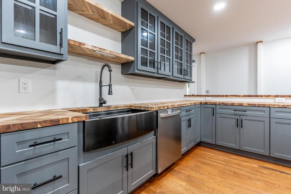 7522 STUBBS BRIDGE RD, SPOTSYLVANIA, Virginia 22551, 6 Bedrooms Bedrooms, ,3 BathroomsBathrooms,Residential,7522 STUBBS BRIDGE RD,VASP2042720 MLS # VASP2042720 7522 STUBBS BRIDGE RD, SPOTSYLVANIA, Virginia 22551, 6 Bedrooms Bedrooms, ,3 BathroomsBathrooms,Residential,7522 STUBBS BRIDGE RD,VASP2042720 MLS # VASP2042720