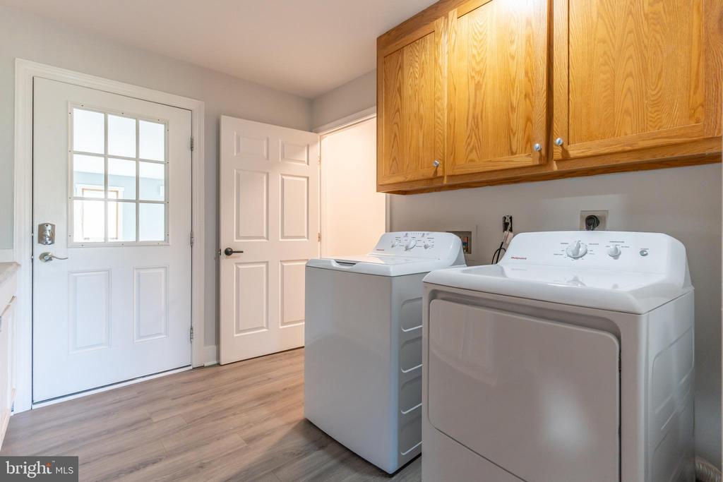 7522 STUBBS BRIDGE RD, SPOTSYLVANIA, Virginia 22551, 6 Bedrooms Bedrooms, ,3 BathroomsBathrooms,Residential,7522 STUBBS BRIDGE RD,VASP2042720 MLS # VASP2042720 7522 STUBBS BRIDGE RD, SPOTSYLVANIA, Virginia 22551, 6 Bedrooms Bedrooms, ,3 BathroomsBathrooms,Residential,7522 STUBBS BRIDGE RD,VASP2042720 MLS # VASP2042720