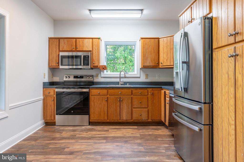 7522 STUBBS BRIDGE RD, SPOTSYLVANIA, Virginia 22551, 6 Bedrooms Bedrooms, ,3 BathroomsBathrooms,Residential,7522 STUBBS BRIDGE RD,VASP2042720 MLS # VASP2042720 7522 STUBBS BRIDGE RD, SPOTSYLVANIA, Virginia 22551, 6 Bedrooms Bedrooms, ,3 BathroomsBathrooms,Residential,7522 STUBBS BRIDGE RD,VASP2042720 MLS # VASP2042720