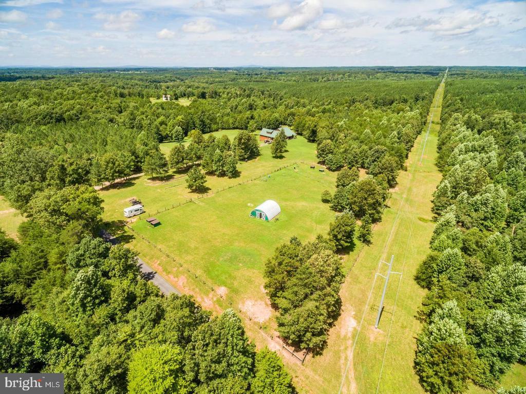 7522 STUBBS BRIDGE RD, SPOTSYLVANIA, Virginia 22551, 6 Bedrooms Bedrooms, ,3 BathroomsBathrooms,Residential,7522 STUBBS BRIDGE RD,VASP2042720 MLS # VASP2042720 7522 STUBBS BRIDGE RD, SPOTSYLVANIA, Virginia 22551, 6 Bedrooms Bedrooms, ,3 BathroomsBathrooms,Residential,7522 STUBBS BRIDGE RD,VASP2042720 MLS # VASP2042720