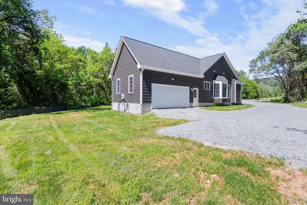 23401 CEDAR MOUTAIN DR, RAPIDAN, Virginia 22733, 3 Bedrooms Bedrooms, ,2 BathroomsBathrooms,Residential,23401 CEDAR MOUTAIN DR,VACU2013968 MLS # VACU2013968 23401 CEDAR MOUTAIN DR, RAPIDAN, Virginia 22733, 3 Bedrooms Bedrooms, ,2 BathroomsBathrooms,Residential,23401 CEDAR MOUTAIN DR,VACU2013968 MLS # VACU2013968
