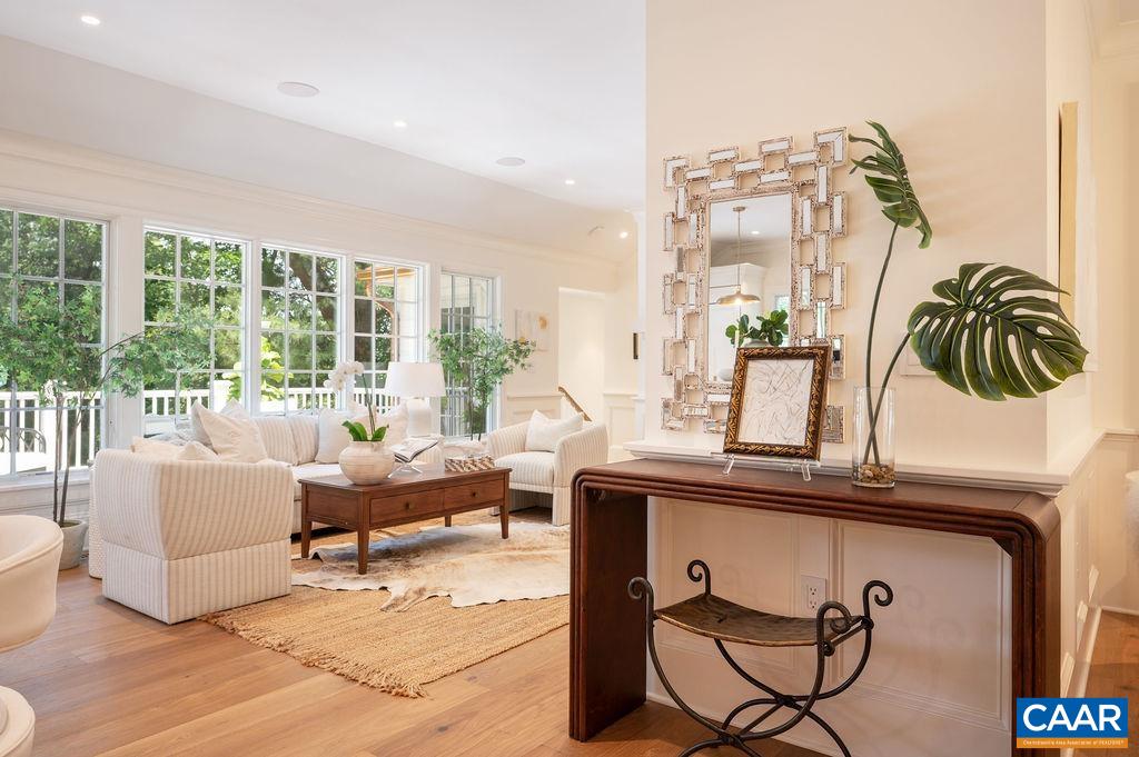 935 EMERSON DR, CHARLOTTESVILLE, Virginia 22901, 4 Bedrooms Bedrooms, ,3 BathroomsBathrooms,Residential,935 EMERSON DR,678182 MLS # 678182 935 EMERSON DR, CHARLOTTESVILLE, Virginia 22901, 4 Bedrooms Bedrooms, ,3 BathroomsBathrooms,Residential,935 EMERSON DR,678182 MLS # 678182