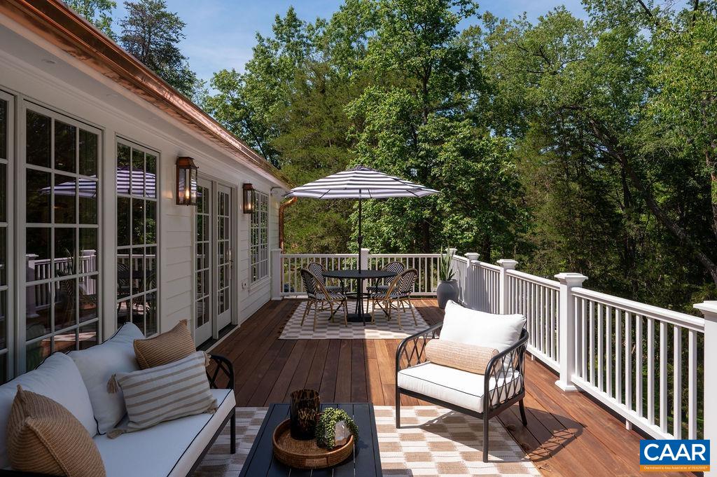 935 EMERSON DR, CHARLOTTESVILLE, Virginia 22901, 4 Bedrooms Bedrooms, ,3 BathroomsBathrooms,Residential,935 EMERSON DR,678182 MLS # 678182 935 EMERSON DR, CHARLOTTESVILLE, Virginia 22901, 4 Bedrooms Bedrooms, ,3 BathroomsBathrooms,Residential,935 EMERSON DR,678182 MLS # 678182