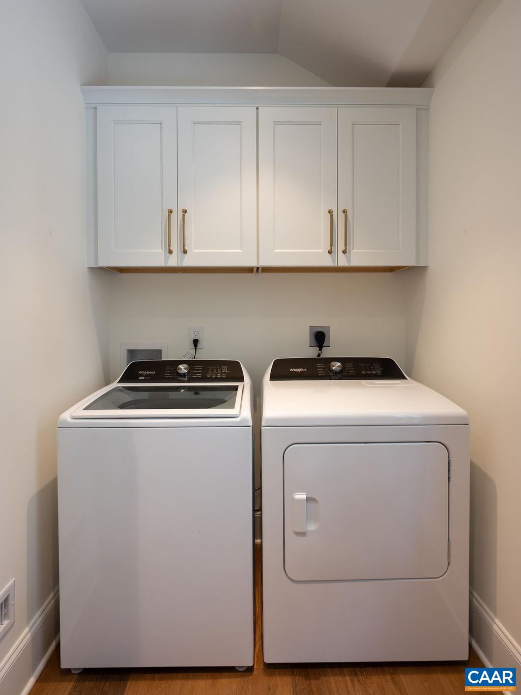935 EMERSON DR, CHARLOTTESVILLE, Virginia 22901, 4 Bedrooms Bedrooms, ,3 BathroomsBathrooms,Residential,935 EMERSON DR,678182 MLS # 678182 935 EMERSON DR, CHARLOTTESVILLE, Virginia 22901, 4 Bedrooms Bedrooms, ,3 BathroomsBathrooms,Residential,935 EMERSON DR,678182 MLS # 678182