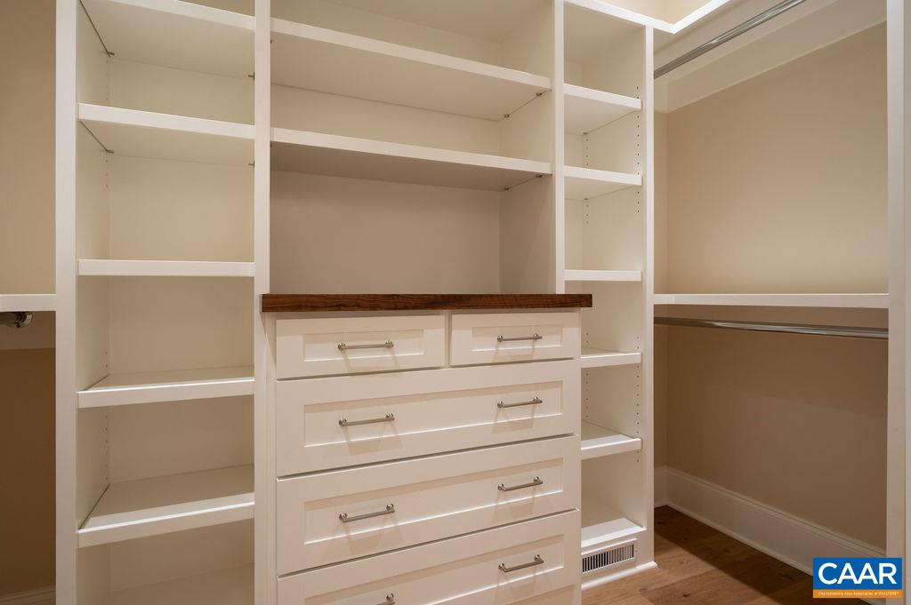 935 EMERSON DR, CHARLOTTESVILLE, Virginia 22901, 4 Bedrooms Bedrooms, ,3 BathroomsBathrooms,Residential,935 EMERSON DR,678182 MLS # 678182 935 EMERSON DR, CHARLOTTESVILLE, Virginia 22901, 4 Bedrooms Bedrooms, ,3 BathroomsBathrooms,Residential,935 EMERSON DR,678182 MLS # 678182