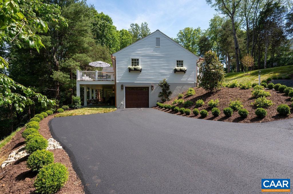 935 EMERSON DR, CHARLOTTESVILLE, Virginia 22901, 4 Bedrooms Bedrooms, ,3 BathroomsBathrooms,Residential,935 EMERSON DR,678182 MLS # 678182 935 EMERSON DR, CHARLOTTESVILLE, Virginia 22901, 4 Bedrooms Bedrooms, ,3 BathroomsBathrooms,Residential,935 EMERSON DR,678182 MLS # 678182