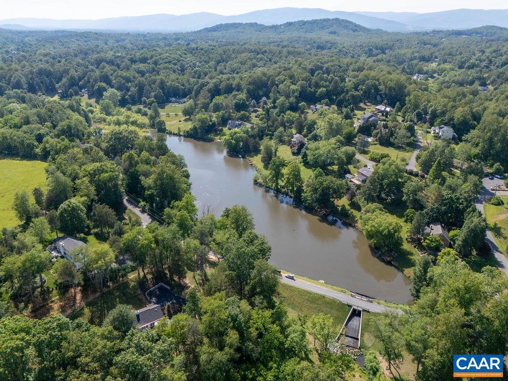 935 EMERSON DR, CHARLOTTESVILLE, Virginia 22901, 4 Bedrooms Bedrooms, ,3 BathroomsBathrooms,Residential,935 EMERSON DR,678182 MLS # 678182 935 EMERSON DR, CHARLOTTESVILLE, Virginia 22901, 4 Bedrooms Bedrooms, ,3 BathroomsBathrooms,Residential,935 EMERSON DR,678182 MLS # 678182