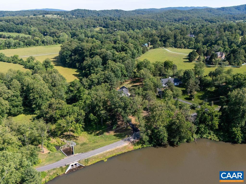 935 EMERSON DR, CHARLOTTESVILLE, Virginia 22901, 4 Bedrooms Bedrooms, ,3 BathroomsBathrooms,Residential,935 EMERSON DR,678182 MLS # 678182 935 EMERSON DR, CHARLOTTESVILLE, Virginia 22901, 4 Bedrooms Bedrooms, ,3 BathroomsBathrooms,Residential,935 EMERSON DR,678182 MLS # 678182